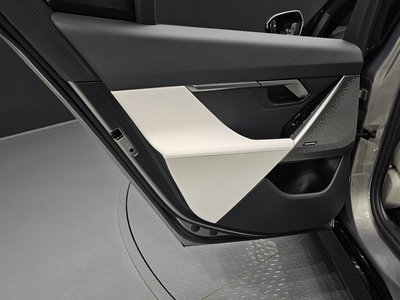 صورة مصغرة 15 لـ 2025 BMW 5 SERIES