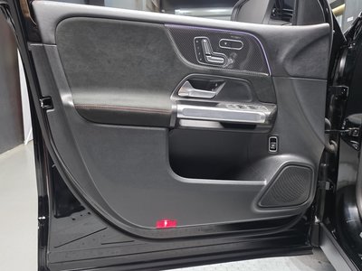 2025 Mercedes-BENZ GLB 缩略图 14