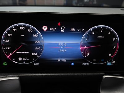 2025 Mercedes-BENZ GLB 缩略图 11