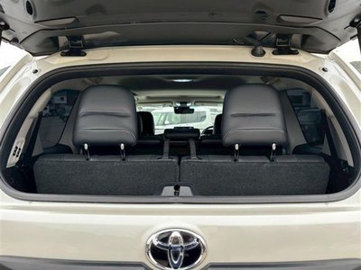 TOYOTA LAND CRUISER PRADO - 9