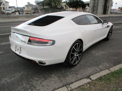 ASTON MARTIN RAPIDE - 8