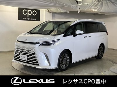 LEXUS LM - 2