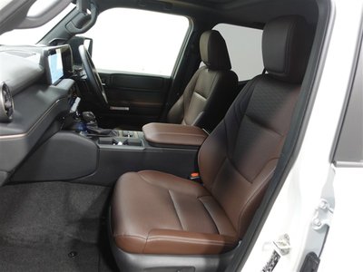 TOYOTA LAND CRUISER 250 - 6