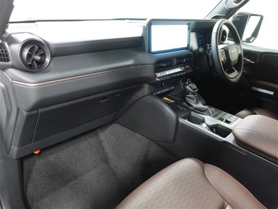 TOYOTA LAND CRUISER 250 - 10