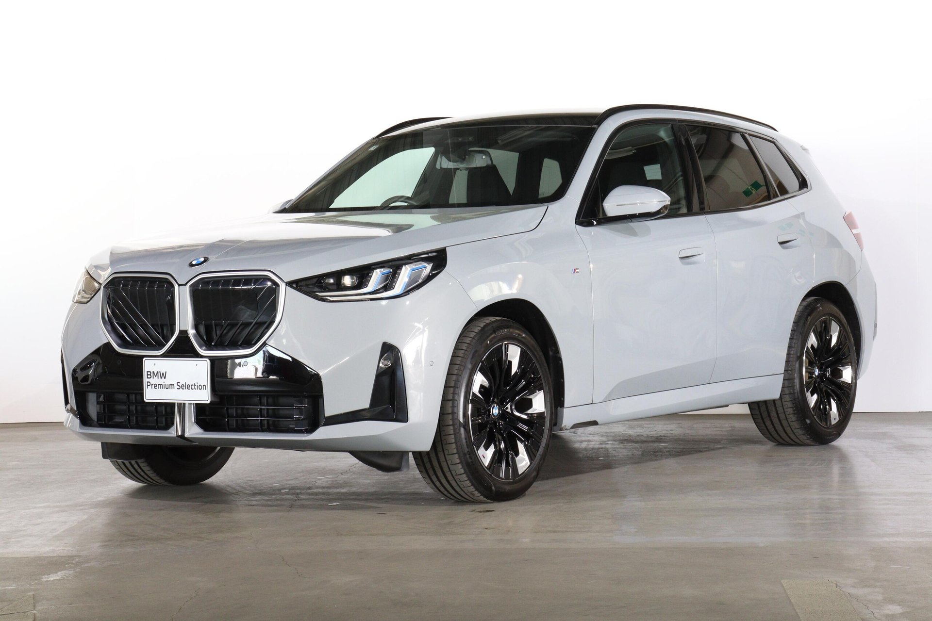 BMW X3 - View 1
