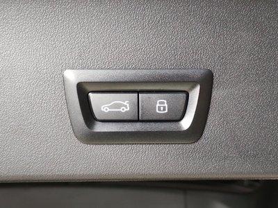 2025 BMW X3 — миниатюра 32