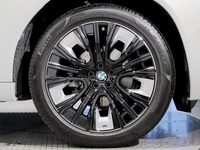2025 BMW X3 — миниатюра 22
