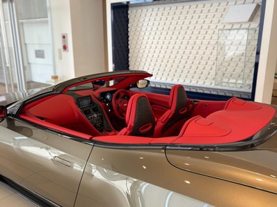 2019 Aston Martin DB11 VOLANTE — миниатюра 29