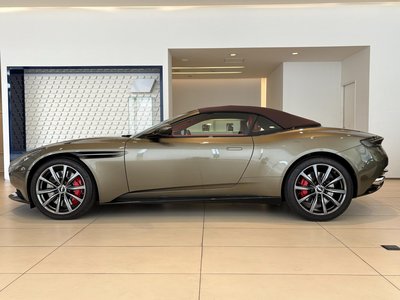 2019 Aston Martin DB11 VOLANTE — миниатюра 35