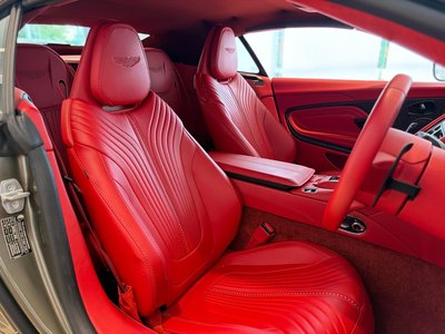 ASTON MARTIN DB11 VOLANTE - 2