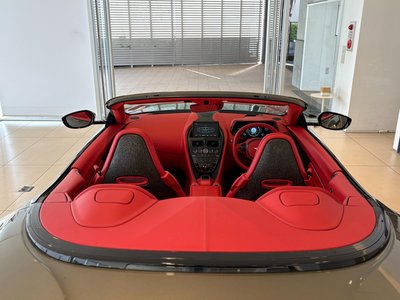 2019 Aston Martin DB11 VOLANTE — миниатюра 28