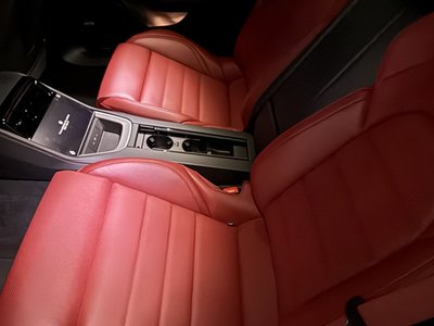 PORSCHE PANAMERA - 9
