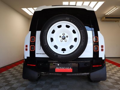 LAND ROVER DEFENDER - 5