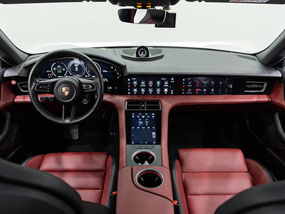 PORSCHE TAYCAN - 4
