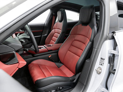 PORSCHE TAYCAN - 10