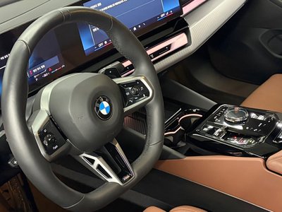 2025 BMW 5 SERIES — миниатюра 11