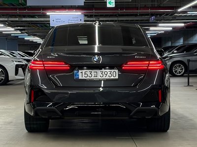 صورة 3 لـ 2025 BMW 5 SERIES