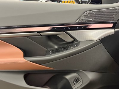 2025 BMW 5 SERIES — миниатюра 15