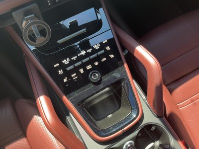 صورة مصغرة 18 لـ 2025 Porsche CAYENNE