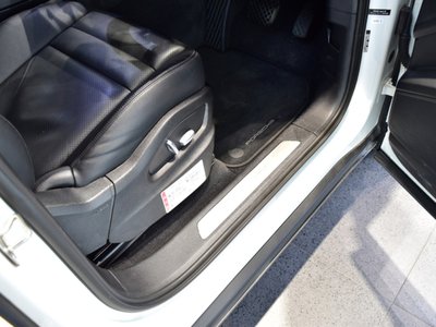 PORSCHE CAYENNE - 10