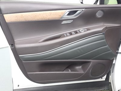 2020 Genesis GV80 — миниатюра 14