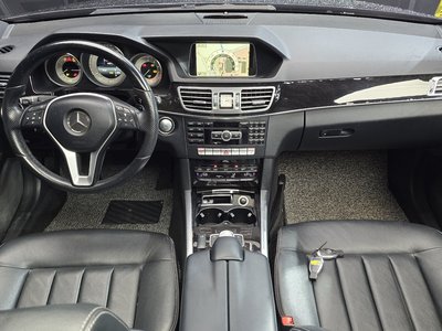 MERCEDES-BENZ E-CLASS - 5