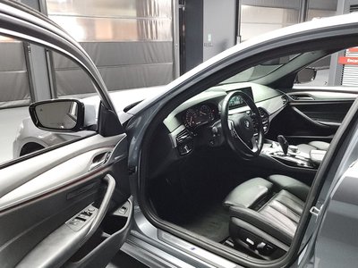 BMW 5 SERIES - 10