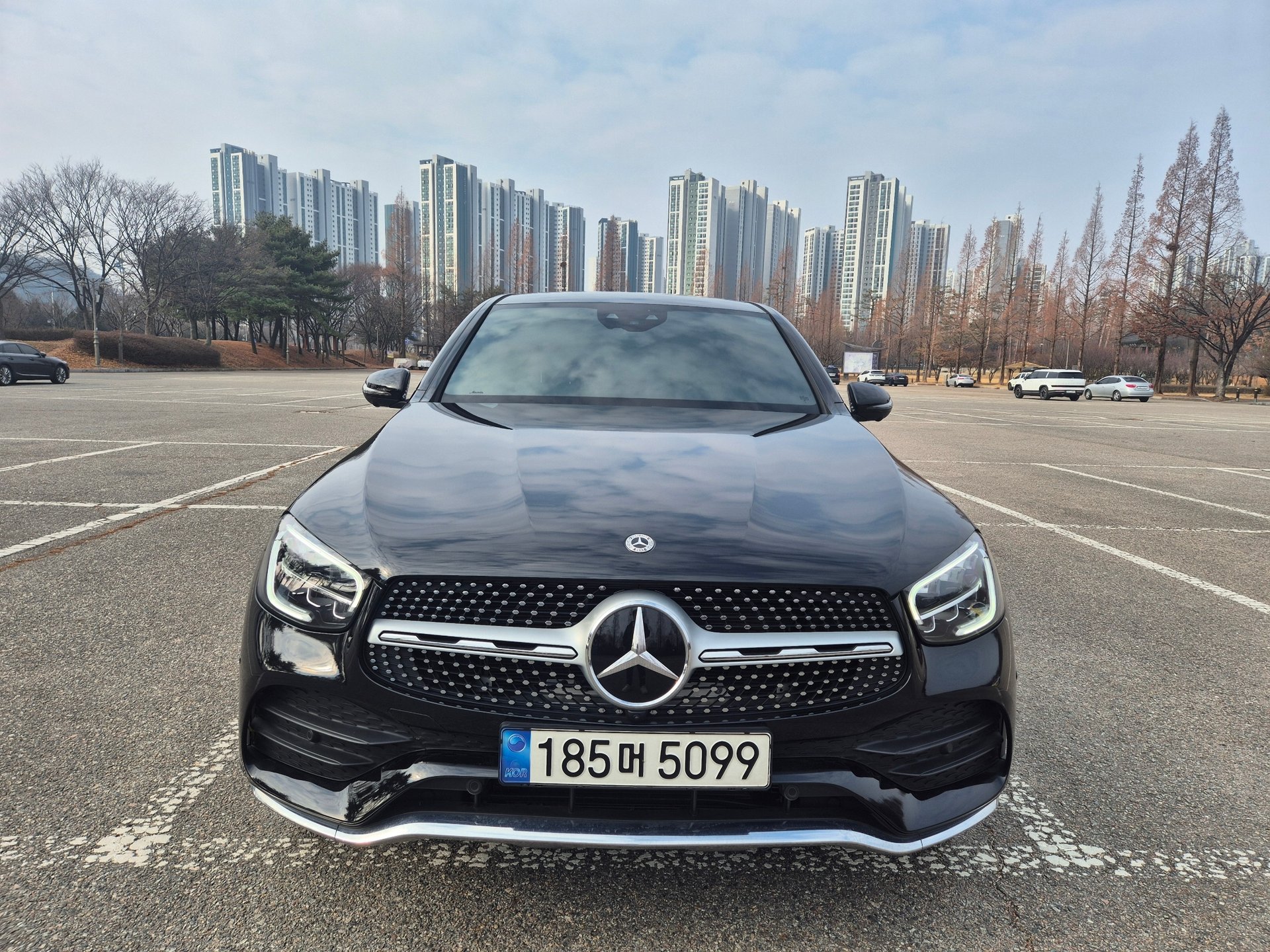 MERCEDES-BENZ GLC - View 1