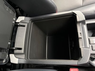 صورة مصغرة 68 لـ 2023 Toyota LAND CRUISER PRADO