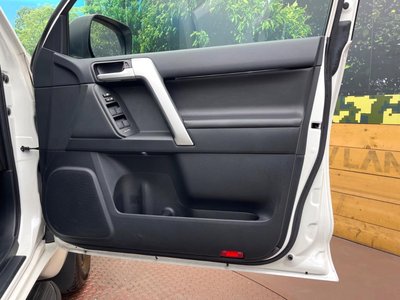 صورة مصغرة 34 لـ 2023 Toyota LAND CRUISER PRADO