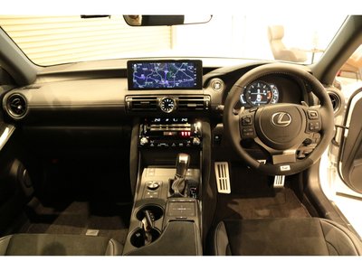 LEXUS IS - 3