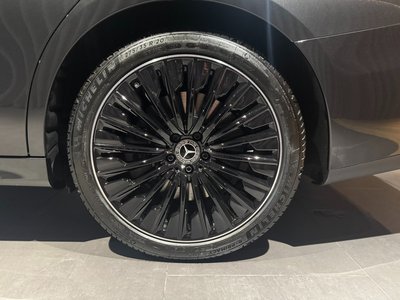 MERCEDES-BENZ E-CLASS - 7