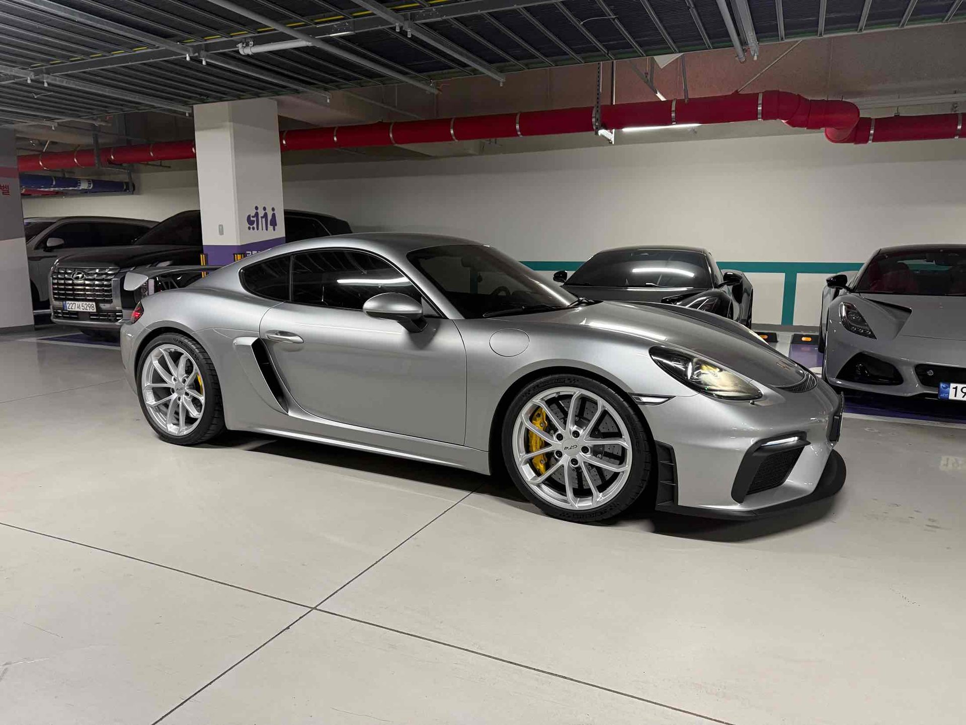 PORSCHE 718 - View 1