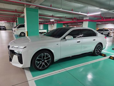 2024 BMW 7 SERIES photo 5