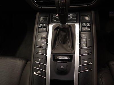 2019 Porsche MACAN 照片 9