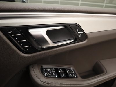 2019 Porsche MACAN 缩略图 11