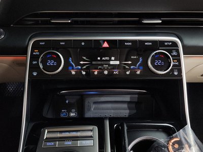 2020 Genesis GV80 thumbnail 31