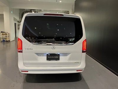 2024 Mercedes-BENZ V-CLASS photo 3
