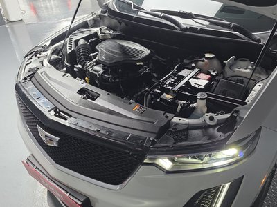 CADILLAC XT6 - 7