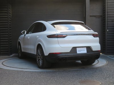 PORSCHE CAYENNE - 8