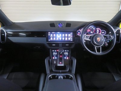 PORSCHE CAYENNE - 3