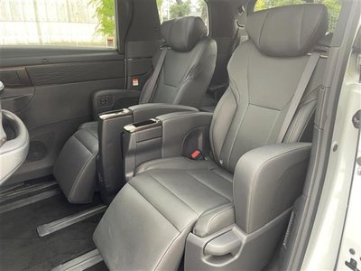 2024 Toyota ALPHARD thumbnail 30