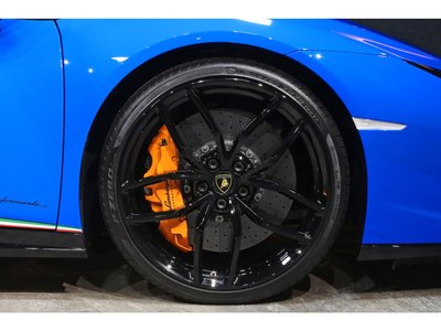 LAMBORGHINI HURACAN - 9