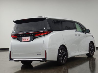 2023 Toyota VELLFIRE photo 4