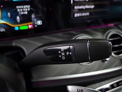 MERCEDES-BENZ E-CLASS - 9