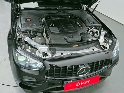 MERCEDES-BENZ E-CLASS - 7