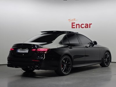 MERCEDES-BENZ E-CLASS - 3