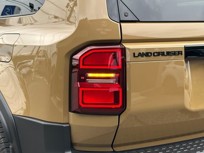 2025 Toyota LAND CRUISER 250 — миниатюра 25