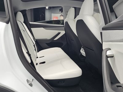 صورة مصغرة 17 لـ 2025 Tesla MODEL Y