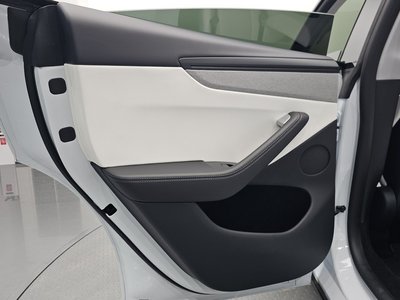 صورة مصغرة 15 لـ 2025 Tesla MODEL Y